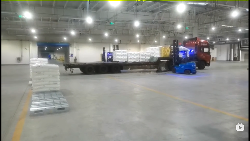 龙辉钢制托盘装车6